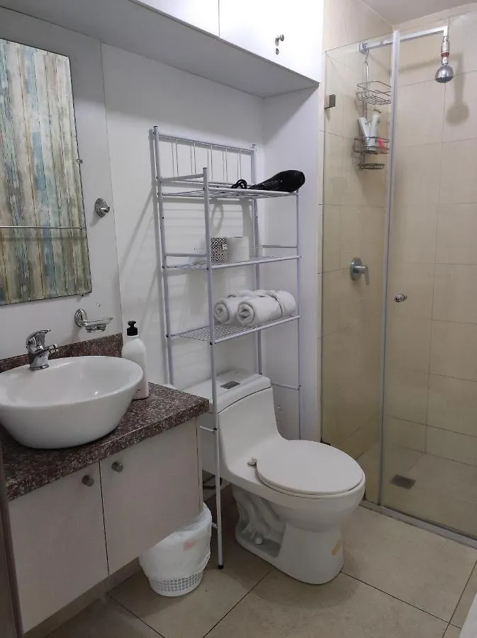 Suite At Pacific Plaza / Parque Empresarial Colon Guayaquil