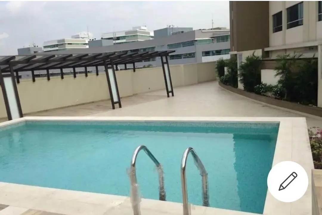 Suite At Pacific Plaza / Parque Empresarial Colon Guayaquil Apartment